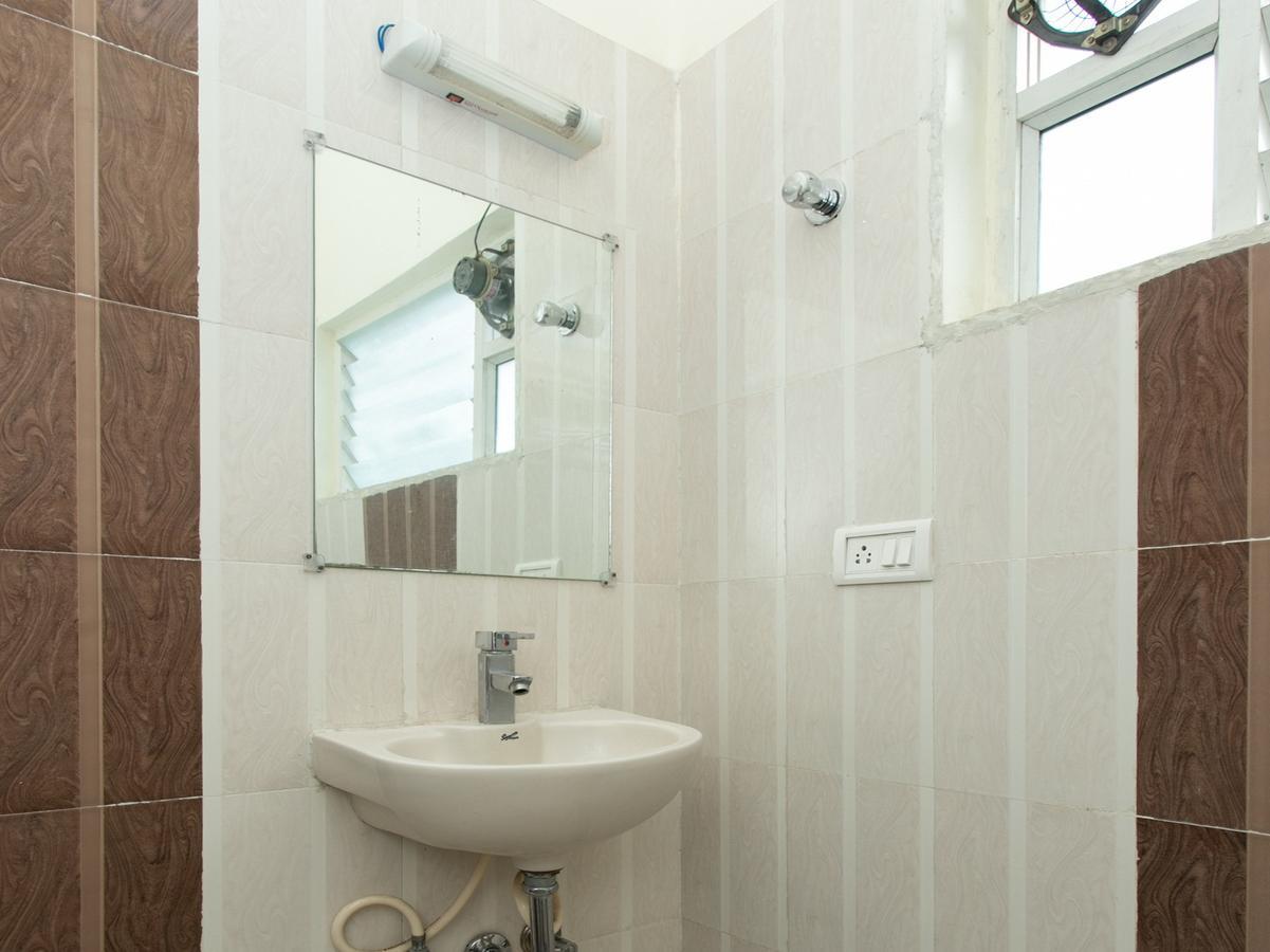 Oyo 10378 Hotel Hibiscus Mayflower Bangalore Dış mekan fotoğraf